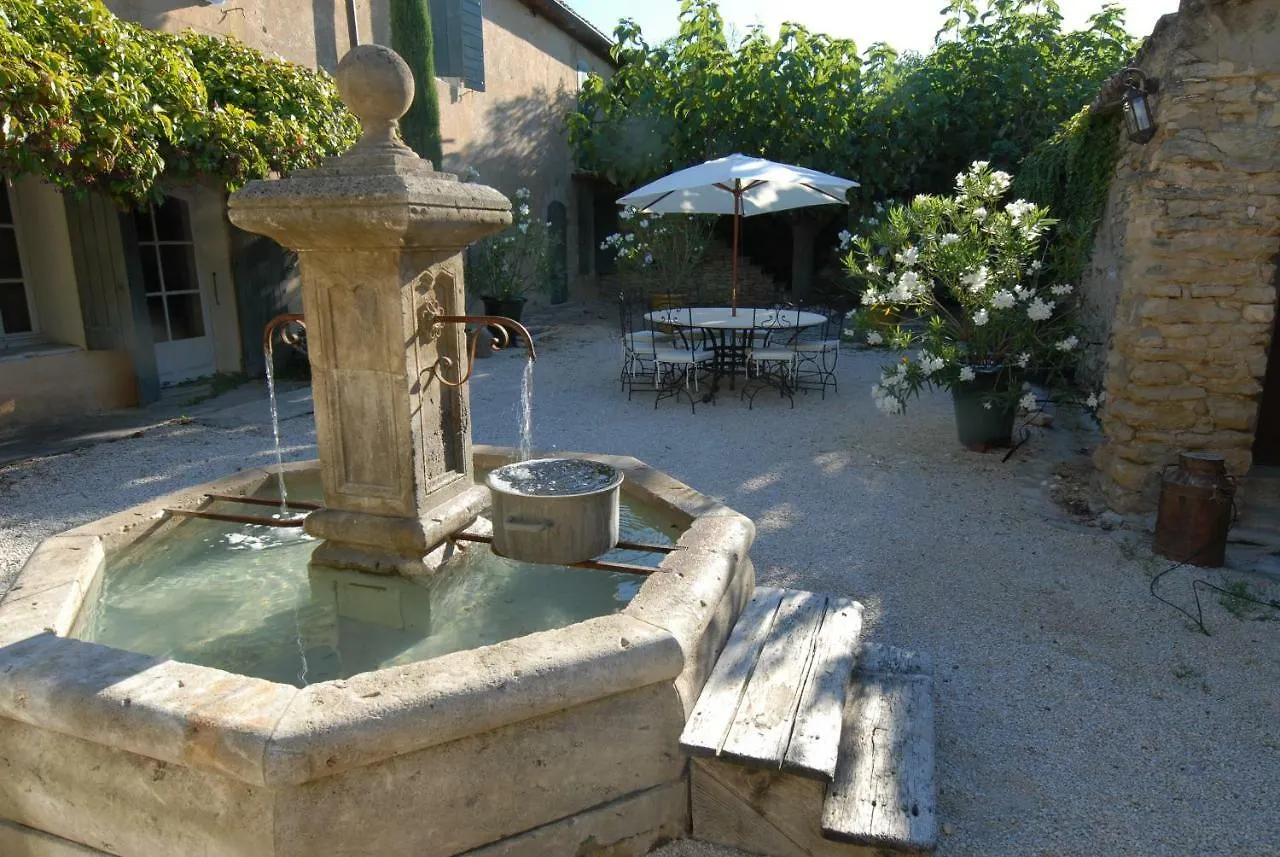 Couette-café Clos De La Fontaine Cabrières-dʼAvignon France